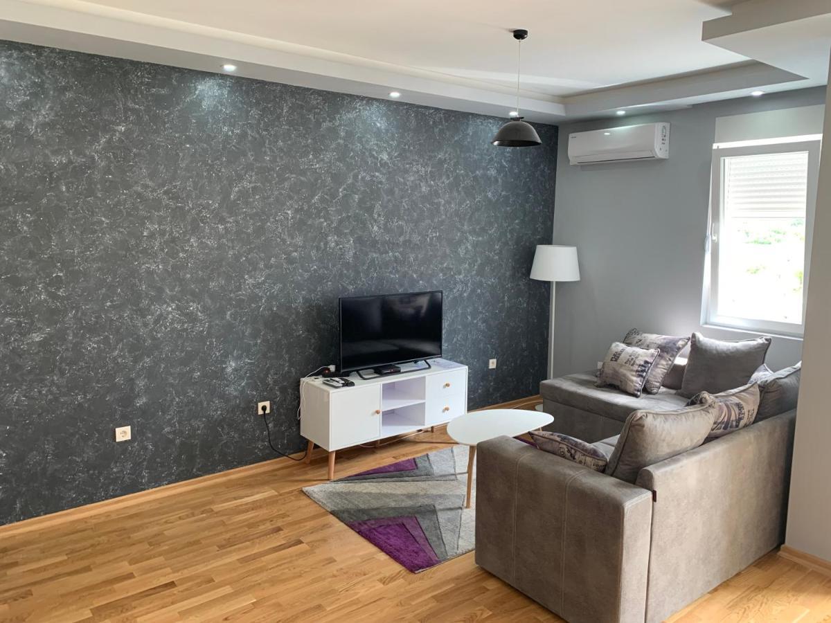 Apartmani Zecevic Nikšić Exteriör bild