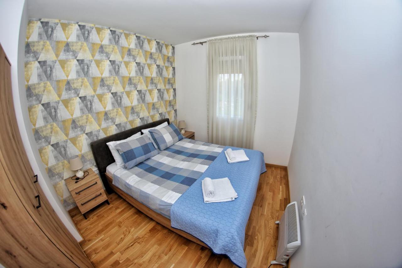 Apartmani Zecevic Nikšić Exteriör bild