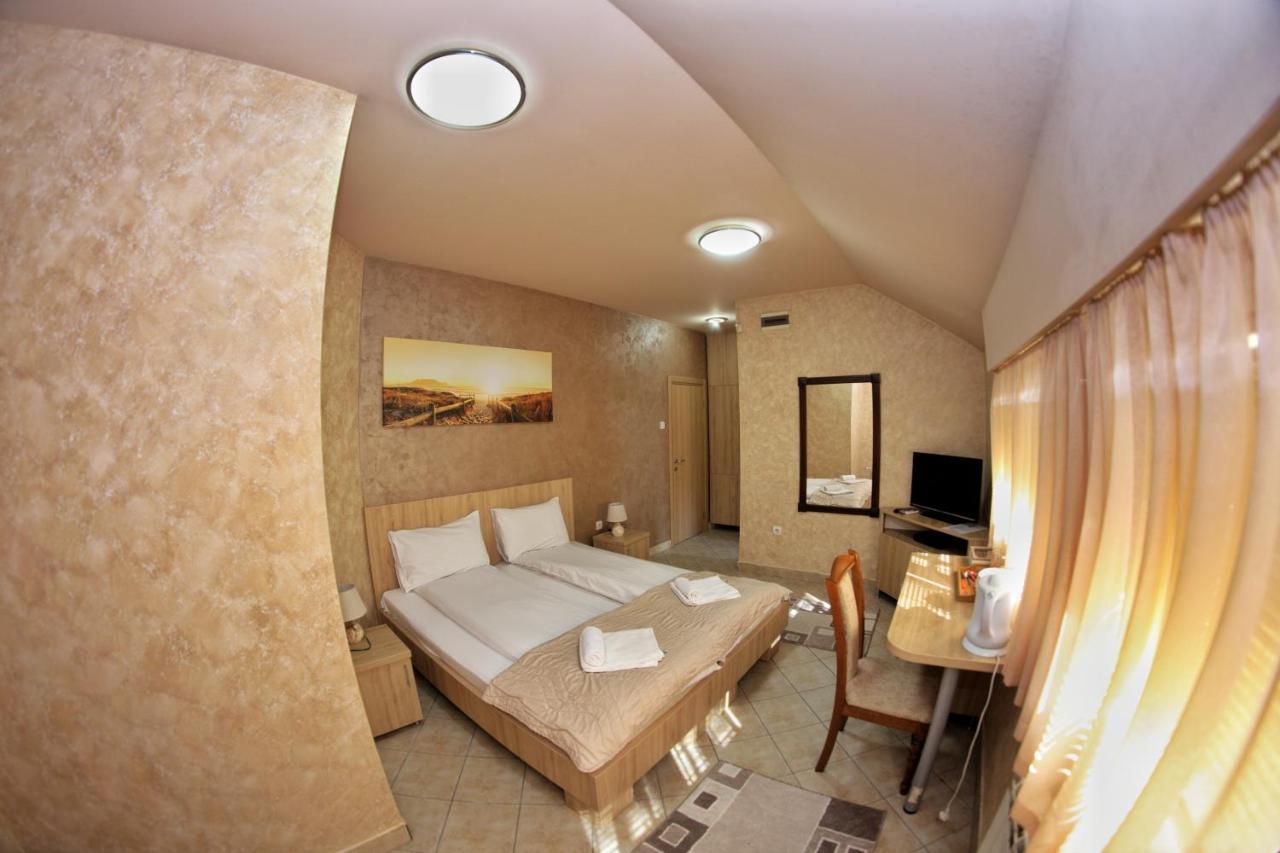 Apartmani Zecevic Nikšić Exteriör bild